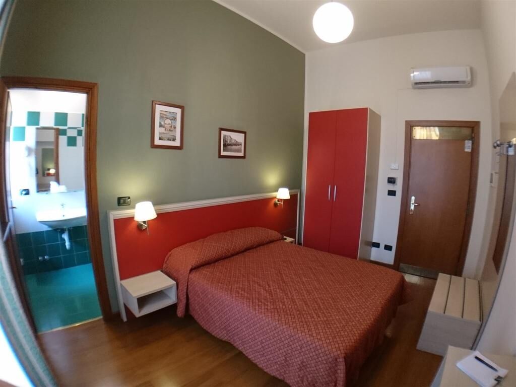 Quality Dock Milano Hotel